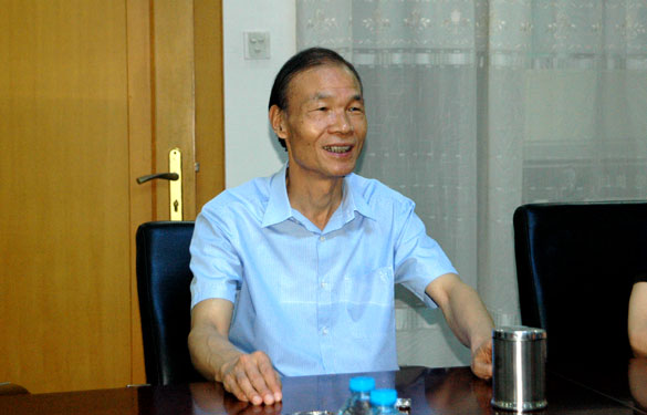 溧阳市代市长苏江华来东升pg娱乐游戏指导工作