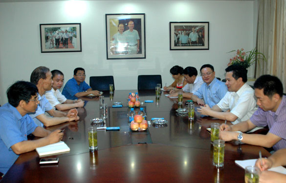 常州市质监局局长王坚刚一行来东升pg娱乐游戏调研