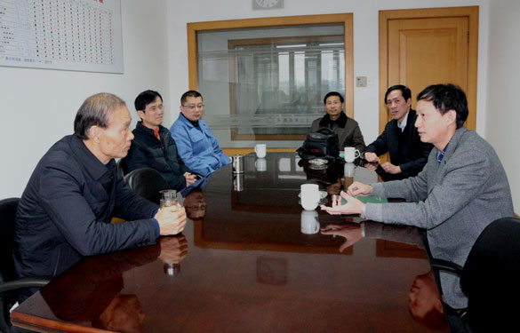 溧阳市地税局局长鞠洪亮一行来东升pg娱乐游戏走访